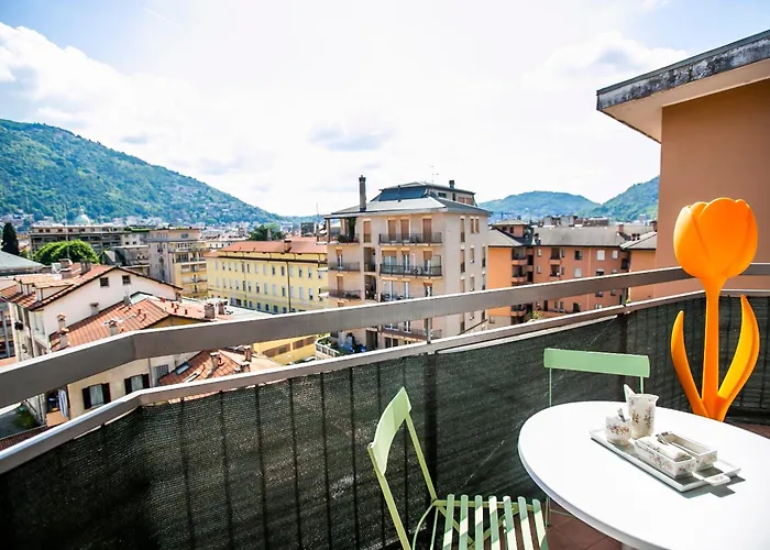 Comolakesuite * Como